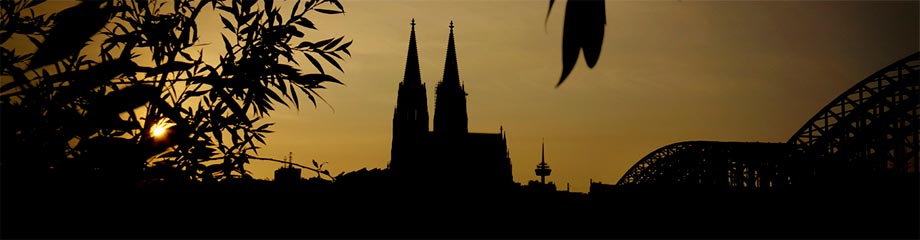 Cattedrale di Colonia e ponte Hohenzollern, Colonia, Germania.